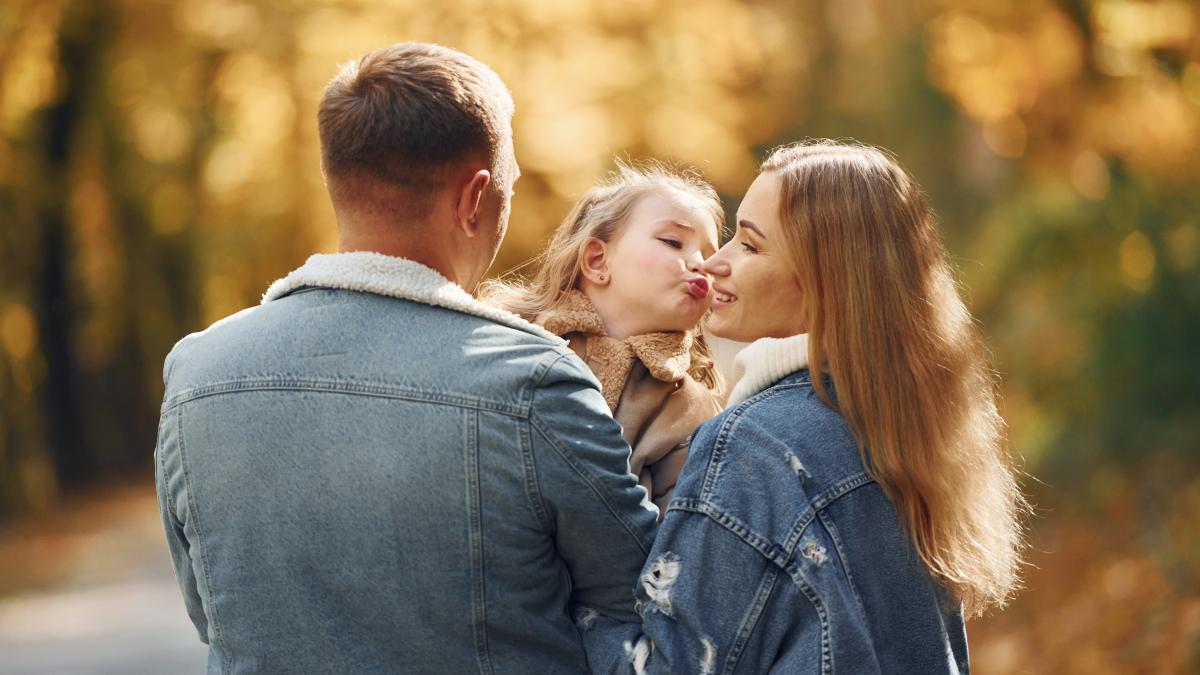 cercetatorii-dezvaluie-singura-trasatura-esentiala-care-garanteaza-succesul-fiicelor-pe-care-trebuie-sa-o-aiba-orice-mama-cum-sa-o-cultivi-pentru-a-ti-ajuta-copilul-sa-reuseasca_32379400