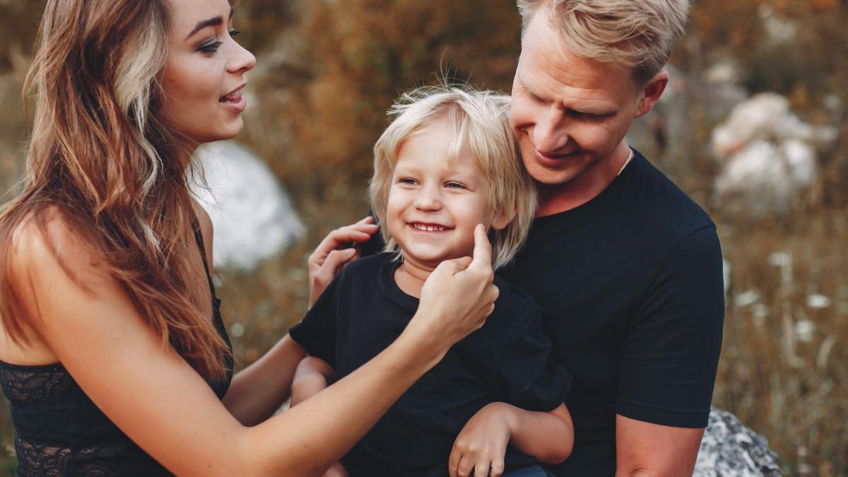 comportamente-pe-care-copiii-le-preiau-de-la-parintii-lor-pe-parcursul-vietii_19080200