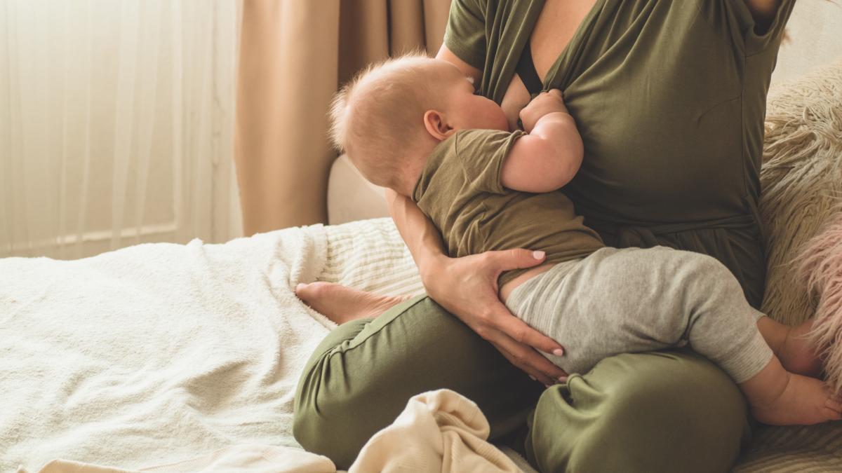 studiu-alaptarea-ajuta-copiii-sa-fie-mai-inteligenti_84610100