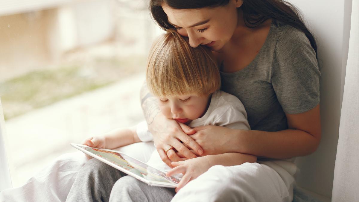 de-ce-este-important-sa-le-citim-povesti-copiilor_27247100