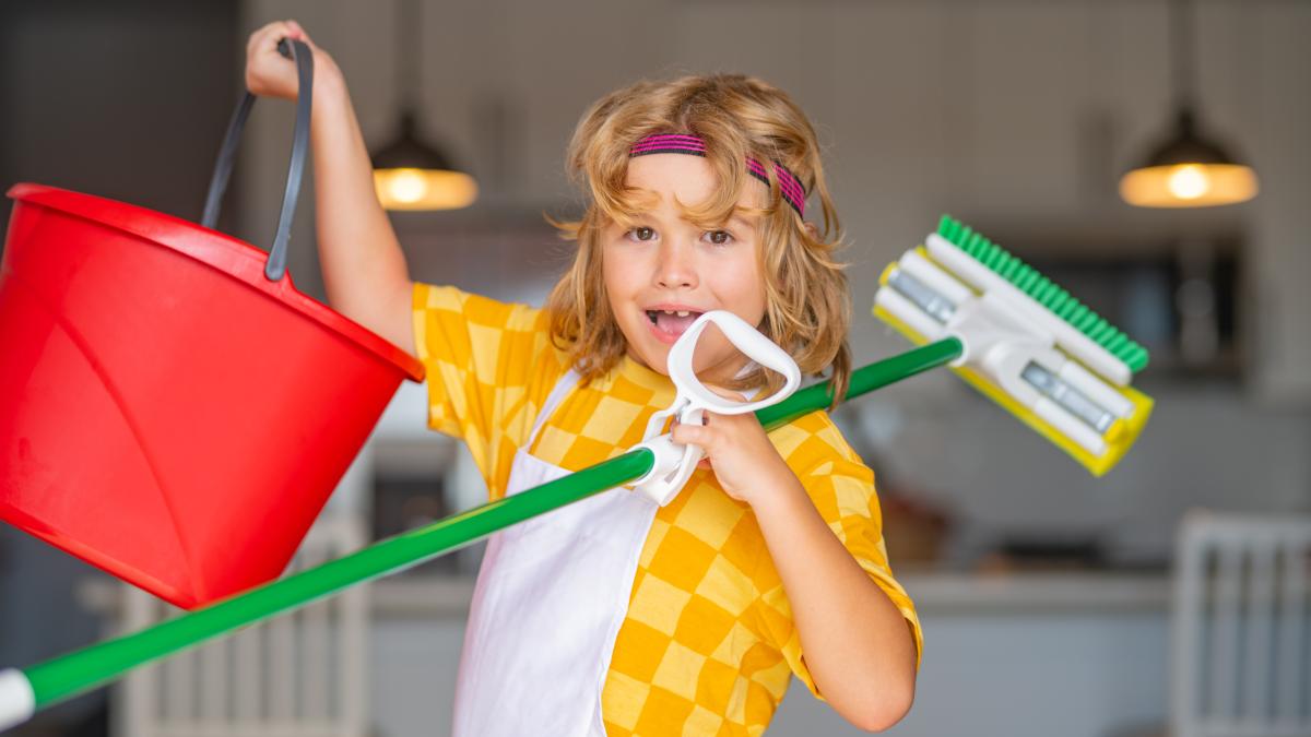 dovedit-stiintific-cea-mai-buna-metoda-ca-sa-i-motivezi-pe-copii-sa-participe-la-treburile-casnice_81550300