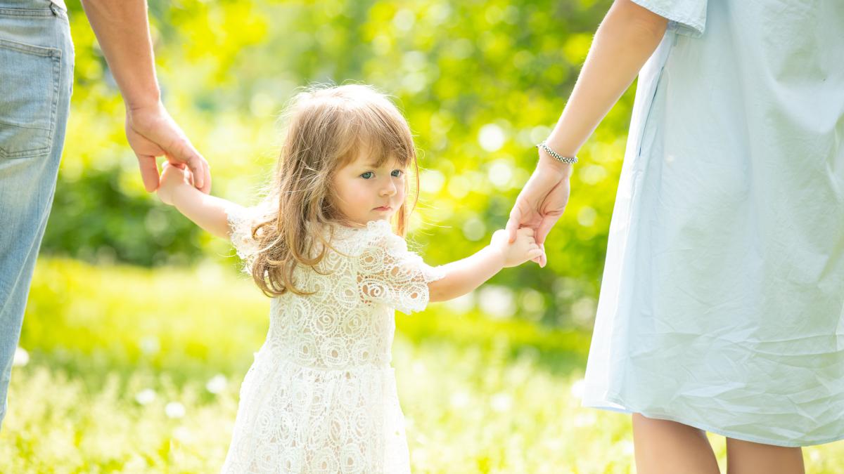 copiii-au-nevoie-de-noi-nu-de-teoriile-lui-peste-prajit-razvan-vasile--din-invataturile-parintelui-necula-premiati-i-nu-pentru-biruinta-ci-pentru-cum-rezista-la-suferinta_62838600