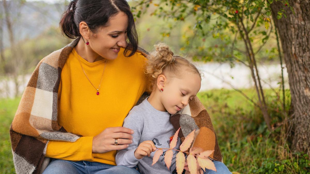 7-gesturi-deosebite-pe-care-copiii-trebuie-sa-le-vada-zilnic-de-la-parinti-pentru-a-se-simti-cu-adevarat-iubiti_29344900