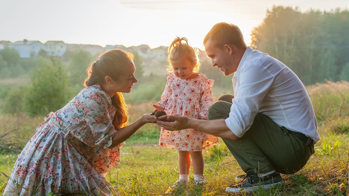 parintii-care-refuza-sa-creasca-copii-egoisti-se-concentreaza-pe-aceste-sase-abilitati-emotionale_90269800