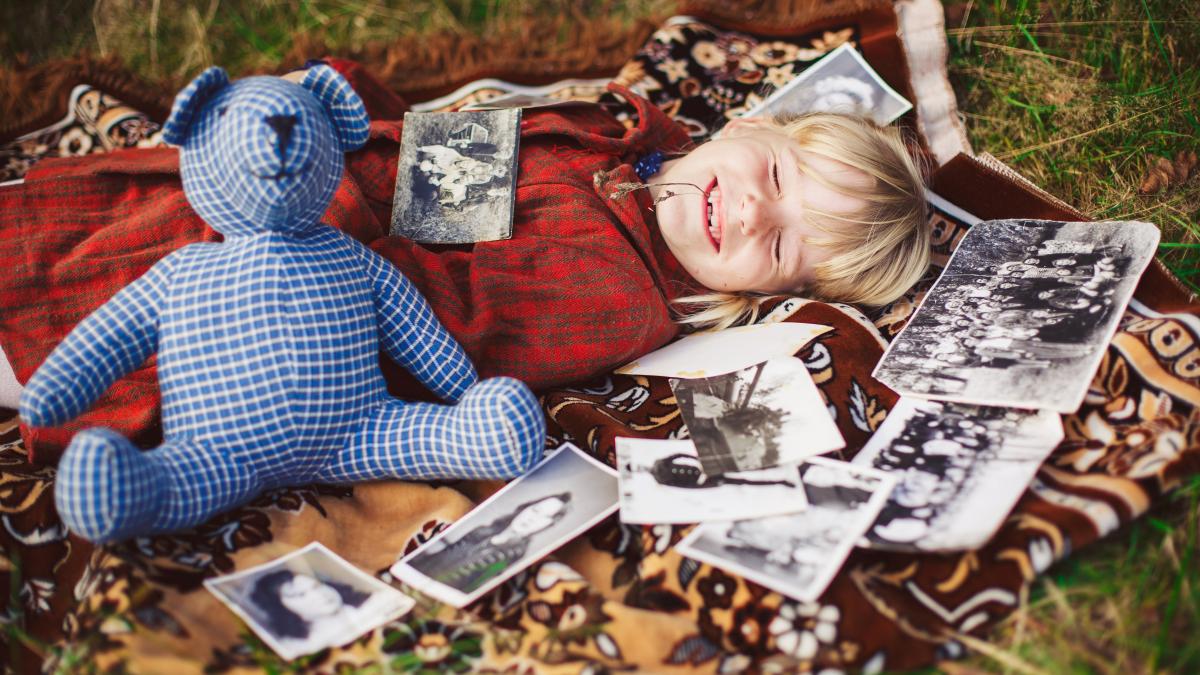 trei-dovezi-surprinzatoare-care-arata-ca-ai-avut-o-copilarie-mult-mai-fericita-decat-iti-imaginezi-conform-expertilor_08603600