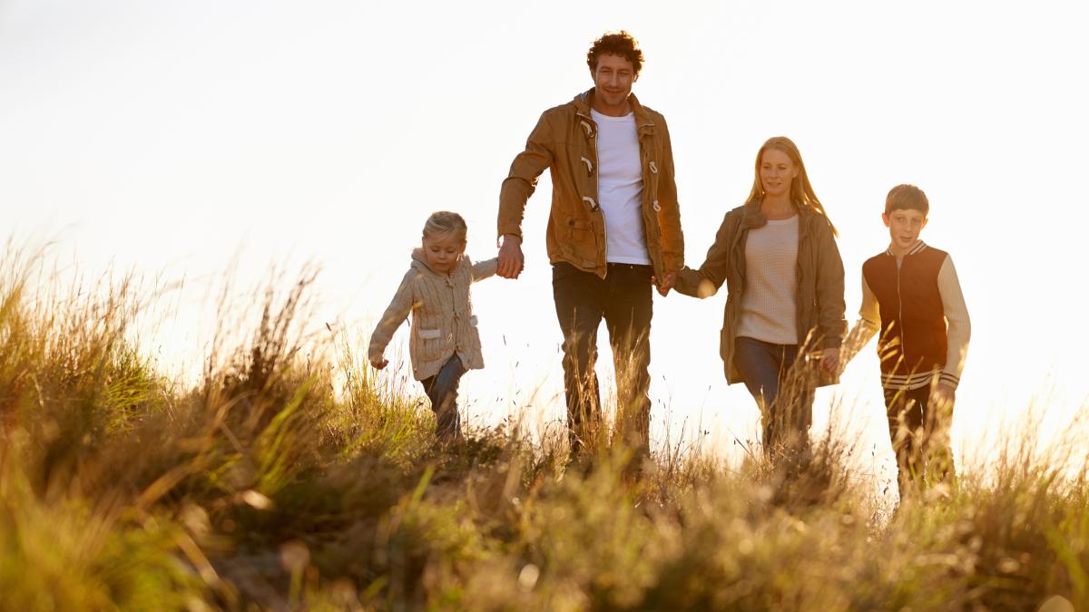 cele-mai-frecvente-obiceiuri-ale-familiilor-care-reusesc-sa-educe-copii-politicosi-si-disciplinati-conform-unui-specialist-in-comportament_85652400