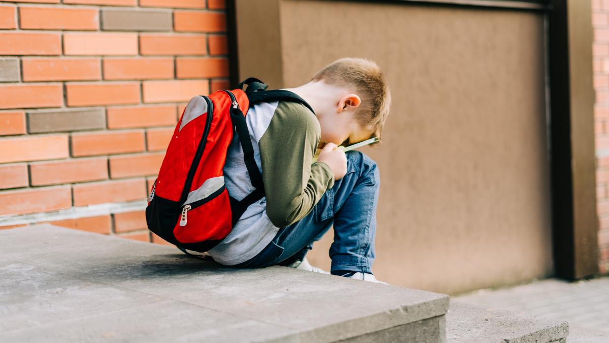 fobia-scolara-vs-lipsa-de-motivatie-cum-iti-dai-seama-daca-al-tau-copil-nu-poate-sau-nu-vrea-sa-mearga-la-scoala-dr-georgescu-explica-semnele-clare-pe-care-nu-trebuie-sa-le-ignori_35024400