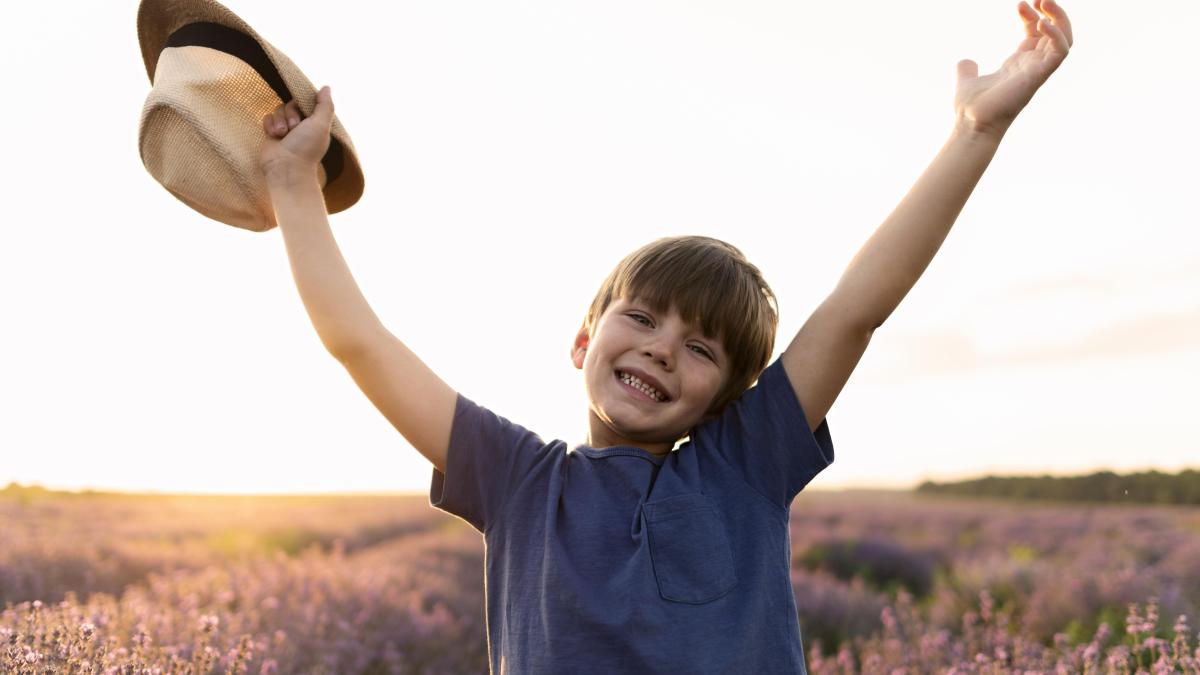 sfaturi-de-aur-pentru-a-creste-un-copil-care-apreciaza-lucrurile-pe-care-le-are_09100200