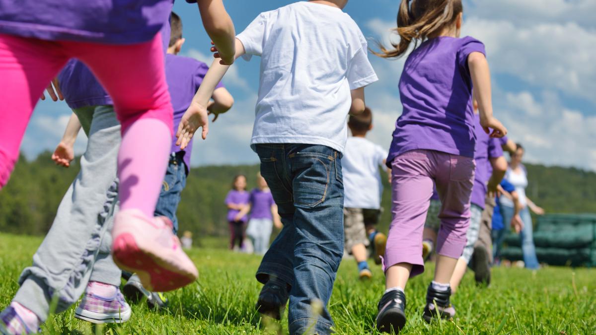 copiii-cu-abilitati-sociale-puternice-sunt-crescuti-de-parinti-care-fac-aceste-7-lucruri-afla-ce-trebuie-sa-faci-pentru-a-i-sa-invete-sa-gestioneze-emotiile-si-conflictele_26086400