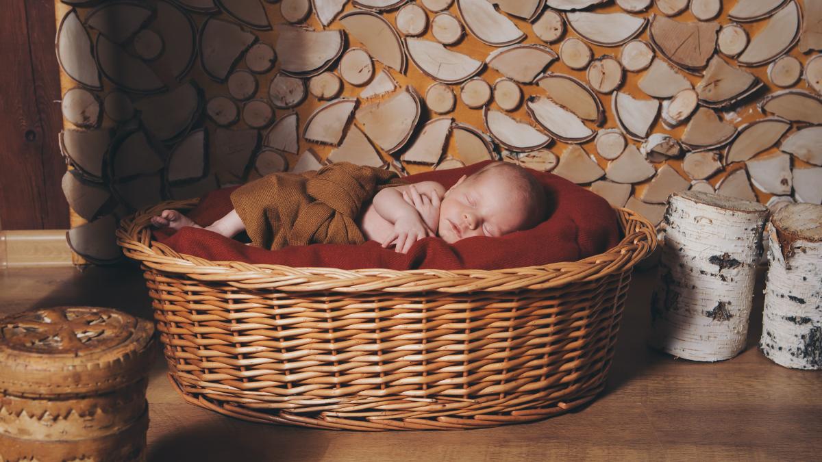 cosul-de-bebelusi--locul-unde-nou-nascutii-pot-fi-abandonati-anonim-si-in-siguranta--initiativa-ridica-mari-controverse_45730500