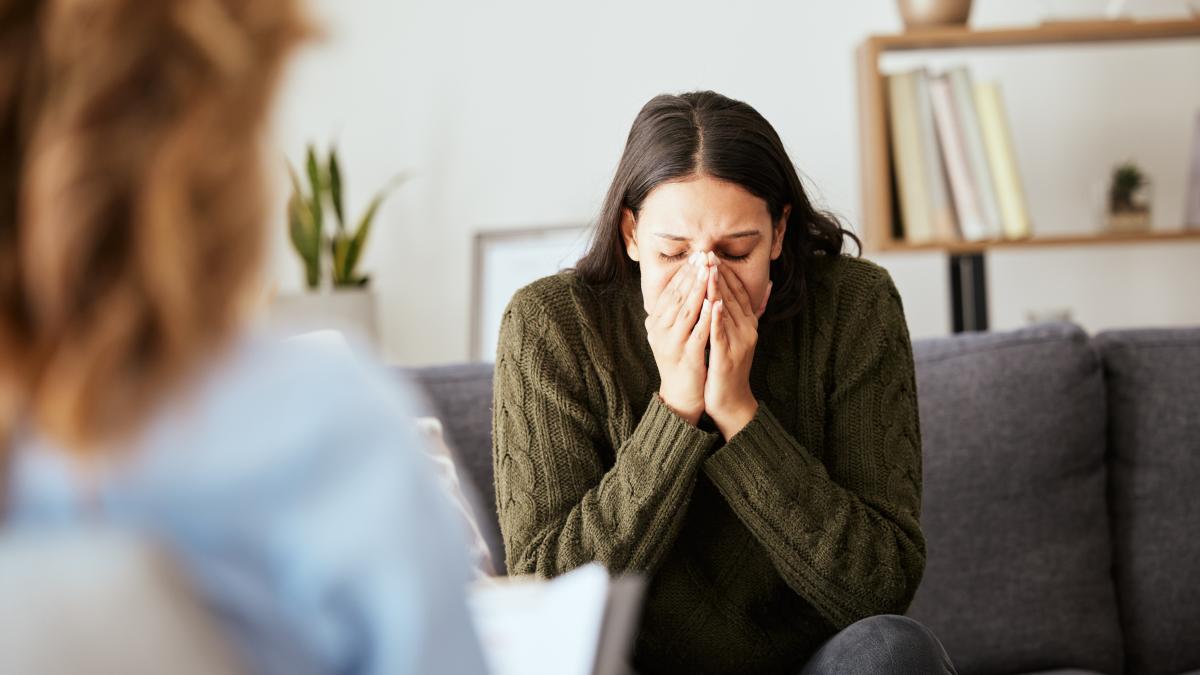 stress-psychologist-talking-woman-patient-sofa-medical-support-depression-risk-trauma-counseling-doctor-consultation-mental-health-victim-with-ptsd-fear-anxiety_79169100