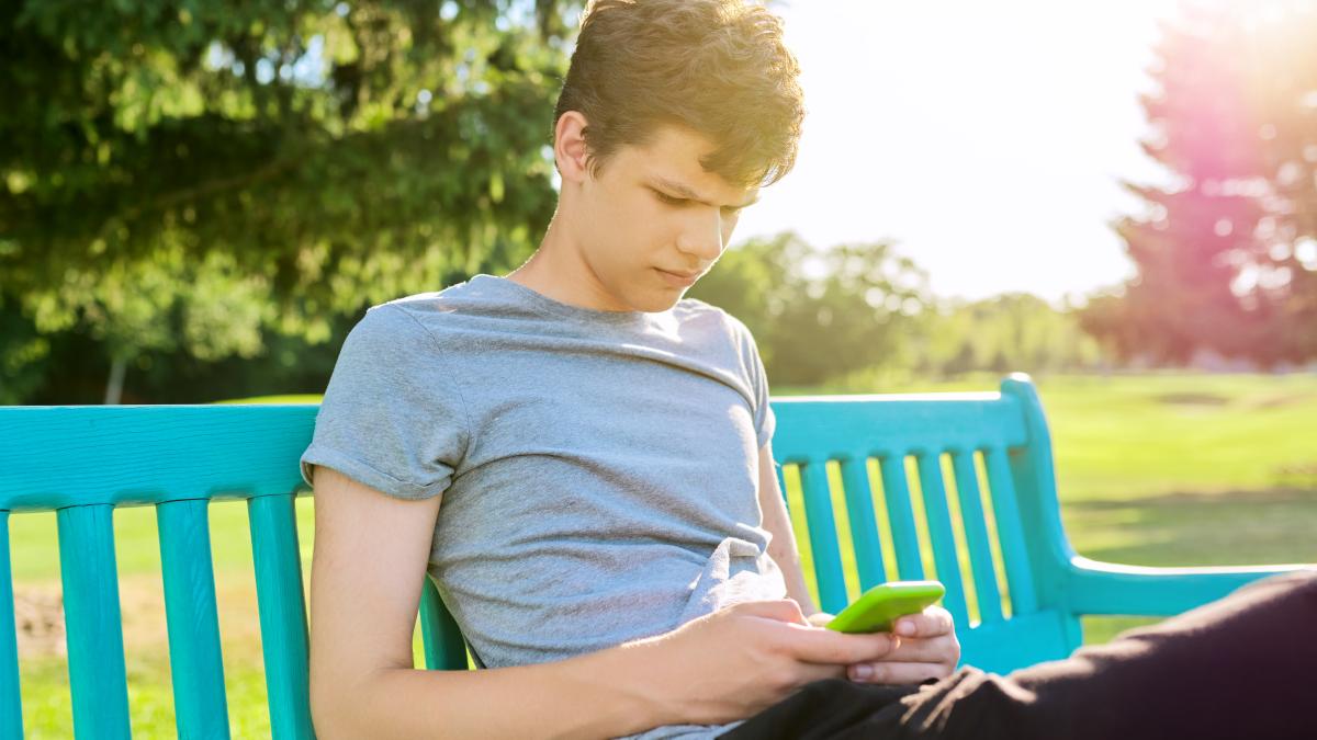 semnificatia-sinistra-a-emoji-urilor-trimise-de-adolescentii-incels-stiai-ce-ascund-cu-adevarat-aceste-simboluri-populare-ce-trebuie-sa-stie-parintii_44883000