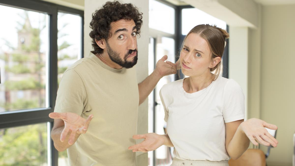 fraze-pe-care-mincinosii-le-rostesc-intotdeauna-in-conversatie--potrivit-unui-agent-special-fbi_16083000