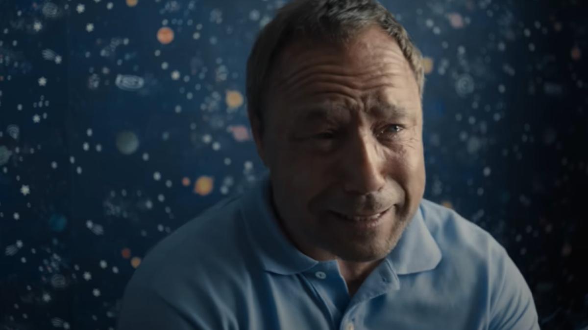 adolescence-i-am-luat-tot-ce-avea-nevoie-psiholog-ana-maria-zamfir-despre-sacrificii-gresit-intelese-si-goluri-imposibil-de-umplut-in-sufletul-copiilor_25746400