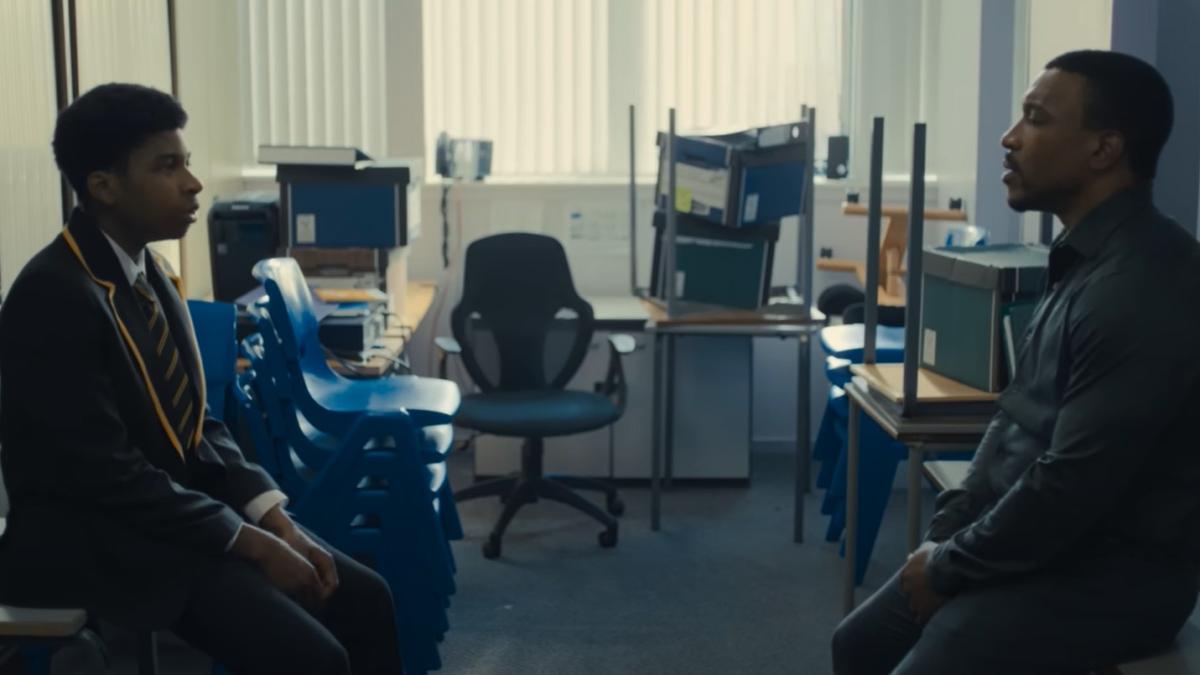 in-adolescence-vedem-cum-adolescentii-isi-traiesc-emotiile-pe-internet-in-loc-sa-vorbeasca-cu-parintii-psiholog-ana-maria-zamfir-au-instinctiv-treaba-asta_52139100