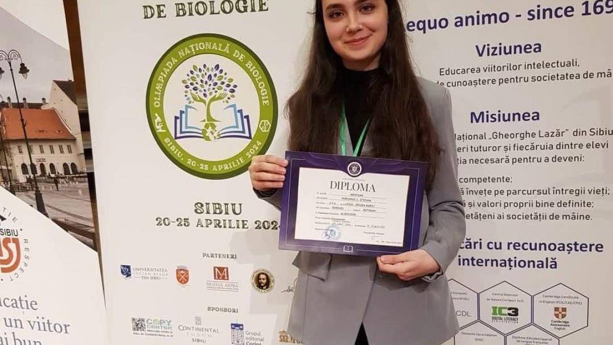 tanara-liceana-pasionata-de-biologie-si-chimie--pregatita-pentru-un-nou-succes-olimpic--stefana-purusniuc--e2809eambitia-si-tenacitatea-sunt-cheiae2809d_91279600