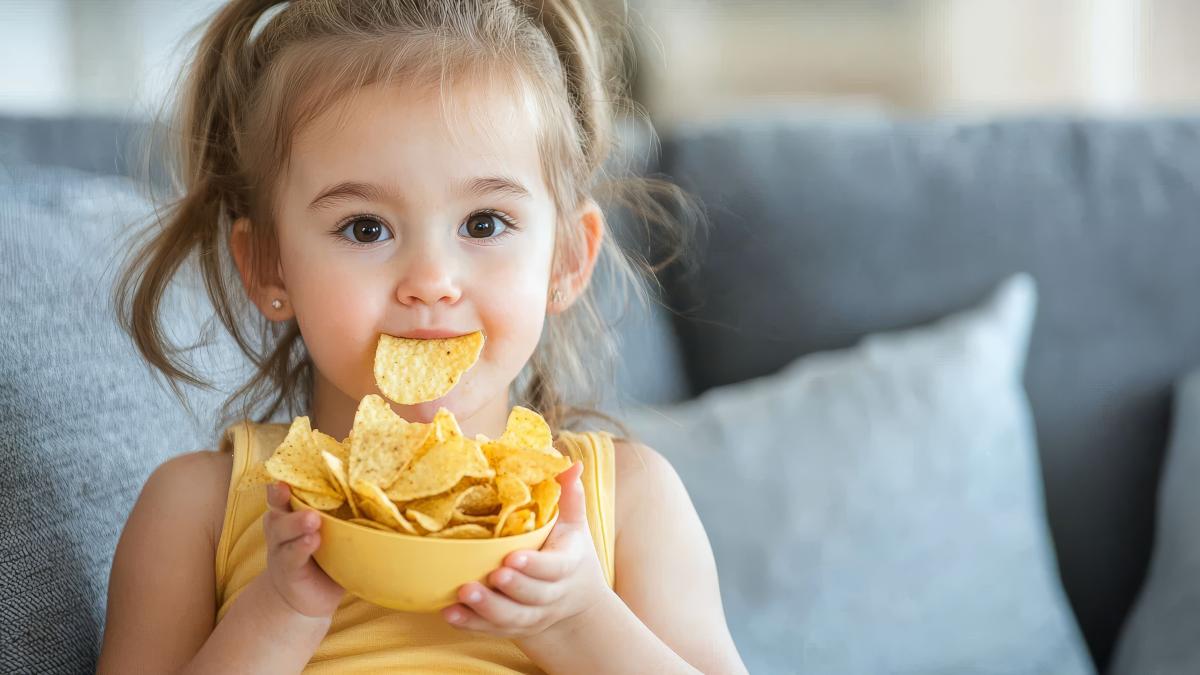 ce-au-aratat-analizele-unui-copil-care-manca-zilnic-chipsuri--medicii-trag-un-semnal-de-alarma_32069600