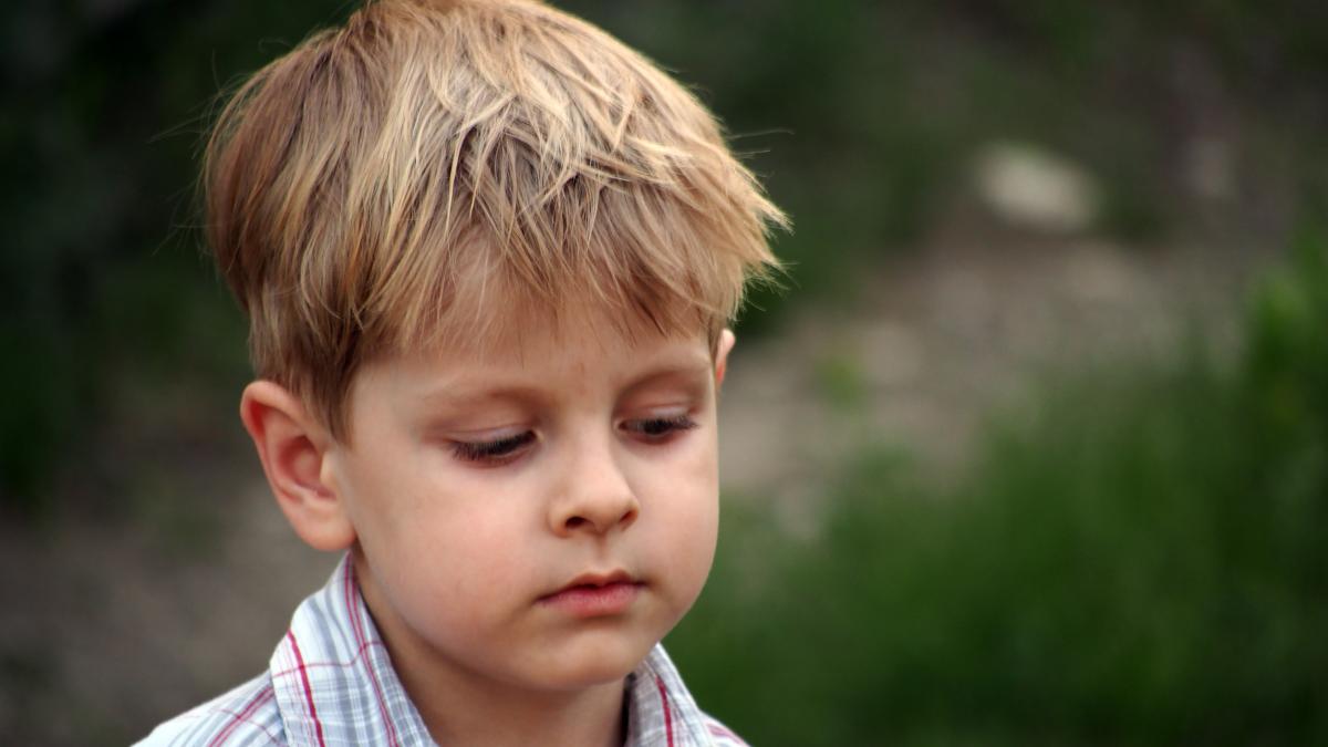 daca-parintii-ti-au-spus-aceste-3-lucruri-in-copilarie--fara-sa-vrea-te-au-pregatit-sa-esuezi-ca-barbat_07232800