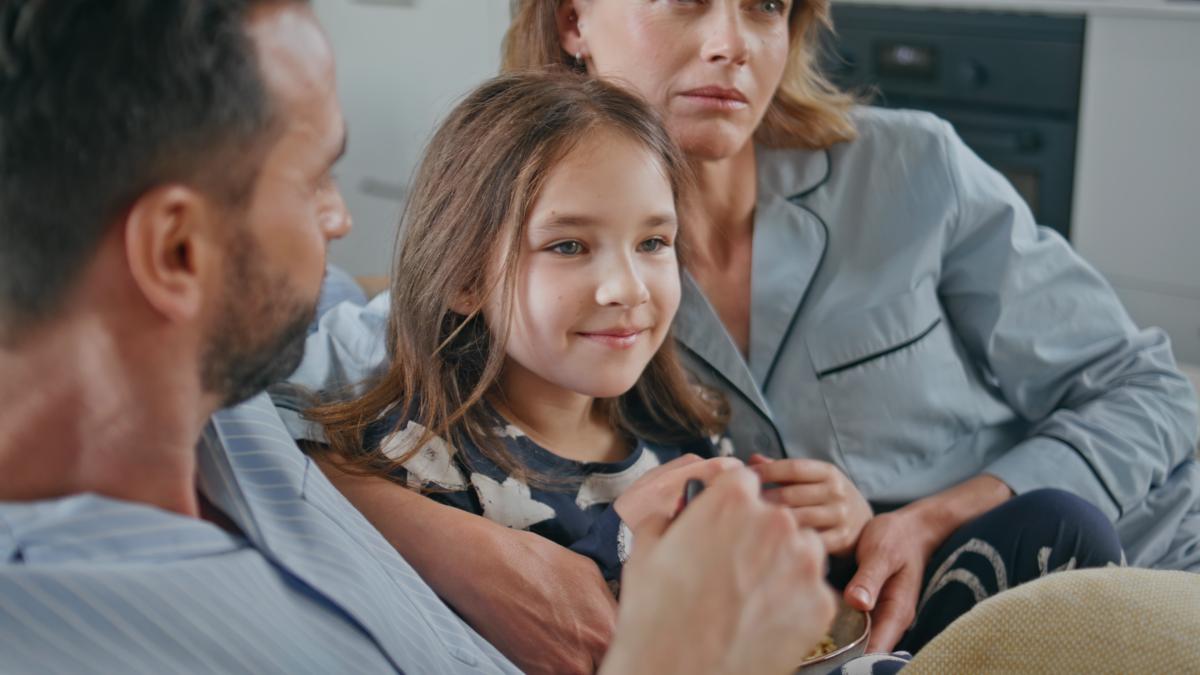 psihologii-ii-implora-pe-parinti-si-bunici-sa-renunte-la-aceste-10-intrebari-adresate-celor-mici-renuntati-la-ele--daca-vreti-un-copil-sigur-pe-sine-si-echilibrat-emotional_64620800