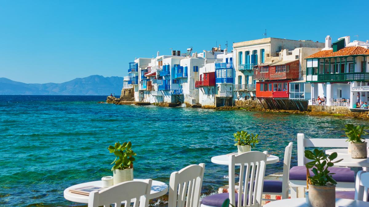 tara-care-are-nevoie-urgenta-de-80-000-de-angajati--e2809enu-mai-vine-nimeni-la-muncae2809d_10001100