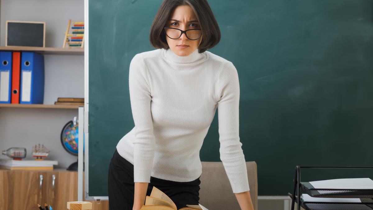 o-fosta-profesoara-rupe-tacerea-pe-tiktok-lucrurile-incomode-pe-care-parintii-elevilor-de-gimnaziu-trebuie-sa-le-auda--chiar-daca-nu-vor_10604700