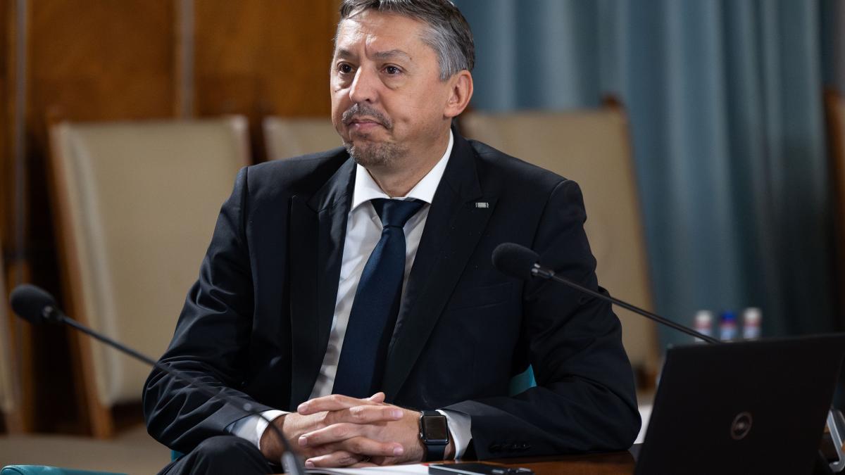 daniel-david-trage-un-semnal-de-alarma-invatamantul-din-romania-devine-risc-de-securitate-nationala_07779600