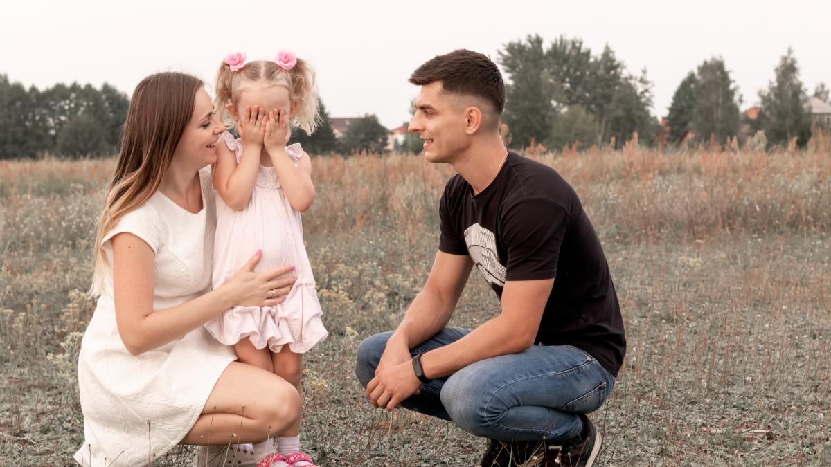 4-modalitati-prin-care-iti-poti-ajuta-copilul-timid-sa-se-deschida-catre-lume--specialist-nu-este-doar-o-chestiune-de-vointa_49295500