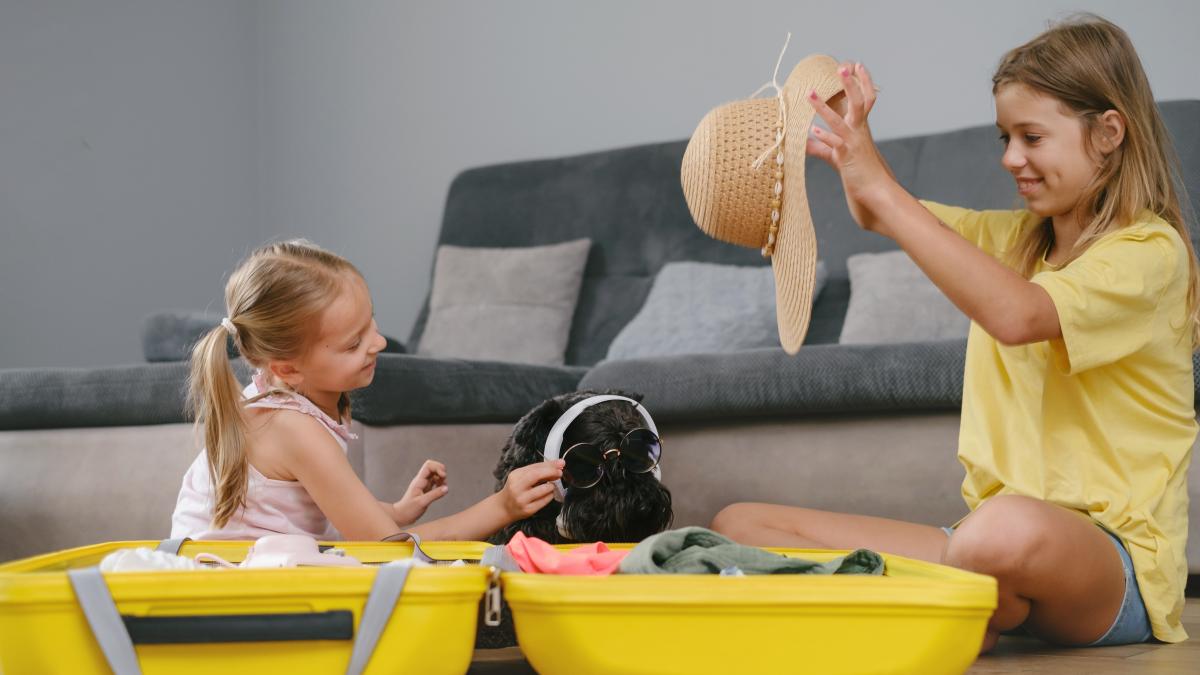 poate-copilul-meu-sa-lipseasca-de-la-scoala-cu-cateva-zile-inainte-de-vacanta-de-vara-ce-riscuri-implica-aceasta-decizie_64293600