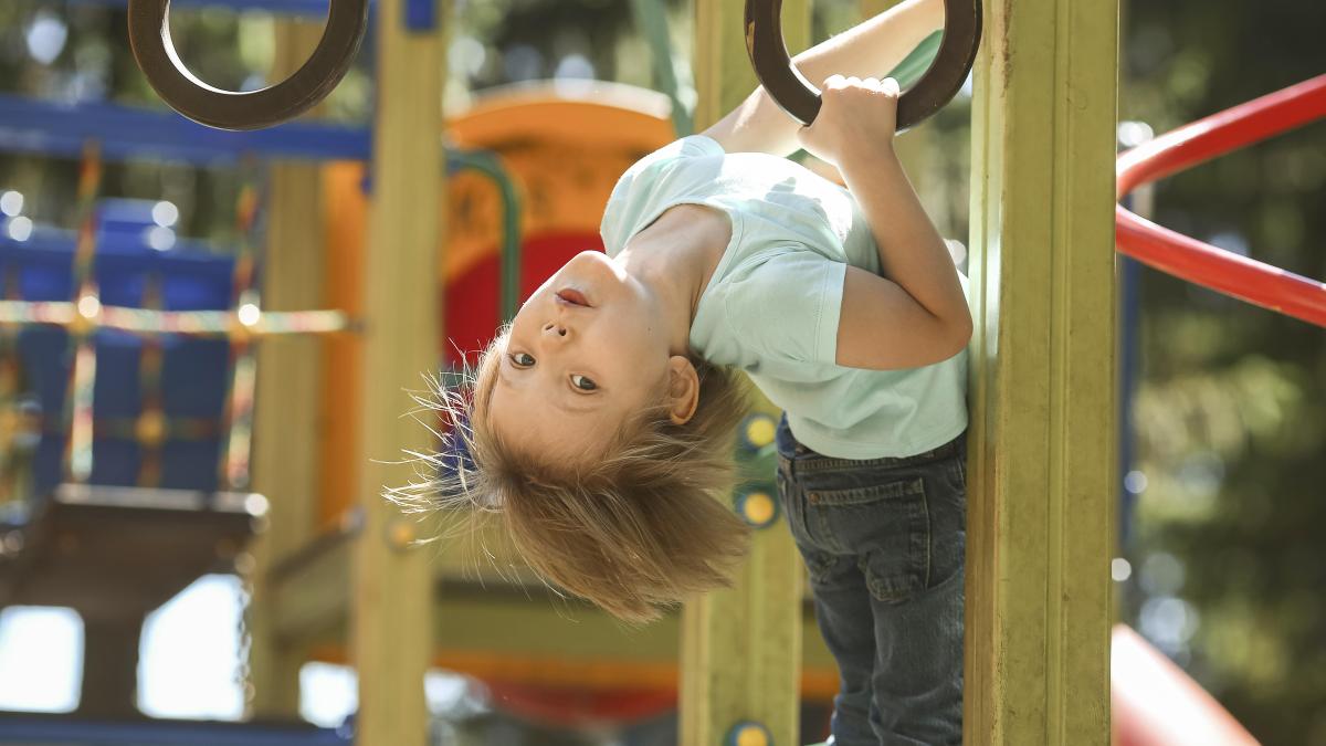 un-copil-de-5-ani-a-pus-pe-jar-o-comuna-intreaga--doar-pentru-ca-nu-voia-la-gradinita_98079800