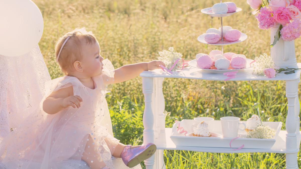 cati-bani-mai-dam-la-un-botez-in-2025--conform-unui-sondaj-informal-facut-in-mai-multe-grupuri-online-de-parinti-sumele-cel-mai-frecvent-oferite--ca-sa-nu-dea-prost_53736800