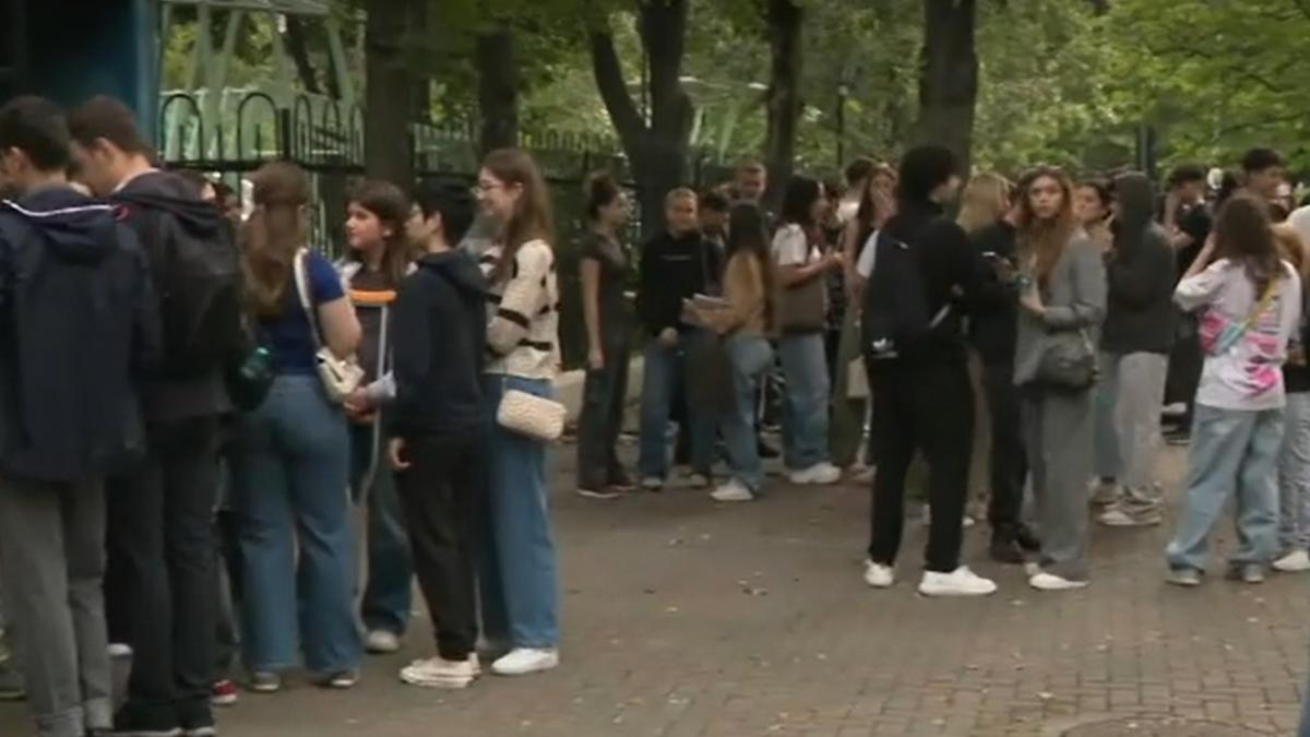 prezenta-in-prima-zi-de-bacalaureat-este-prima-oara-cand-numarul-scade-sub-100-000-elev-mi-a-picat-acuma-ion-creanga-nu-vad-folosul_69057400