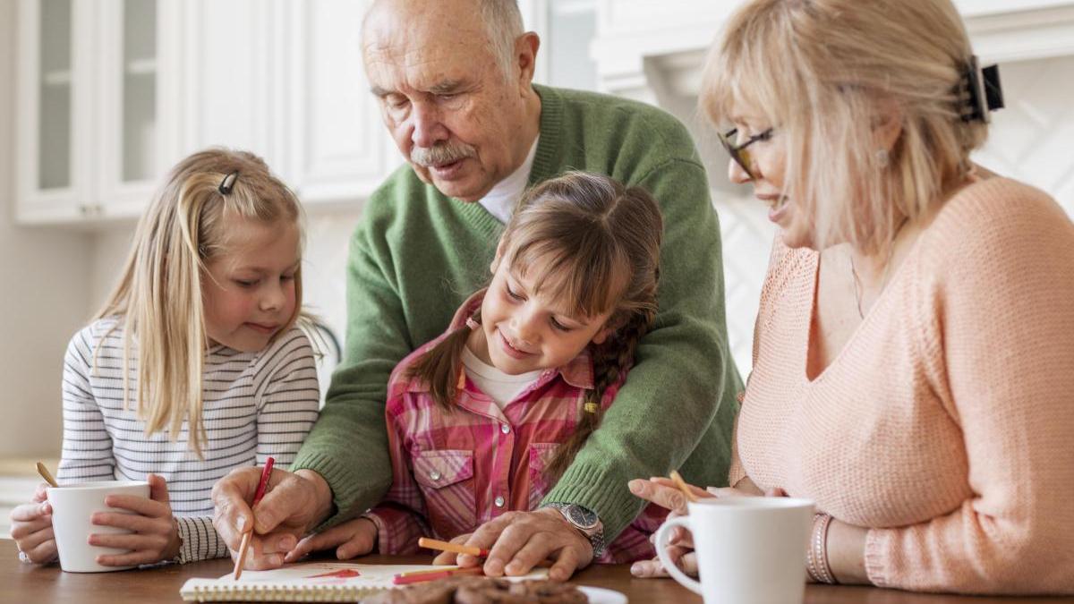 cele-7-lucruri-pe-care-le-fac-bunicii-conectati-emotional-cu-nepotii_13981400