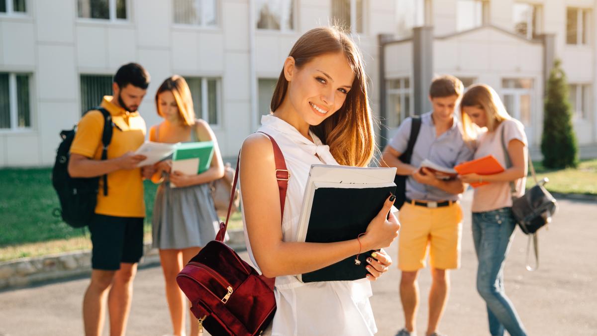 cum-alegem-o-familie-de-gazda-potrivita-pentru-copilul-plecat-in-strainatate_36654800