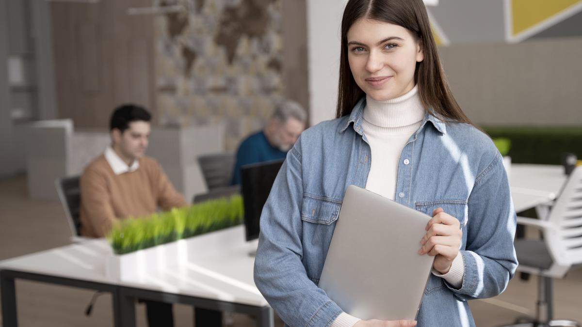 stimulent-financiar-pentru-angajatorii-care-ofera-locuri-de-munca-tinerilor_96994400