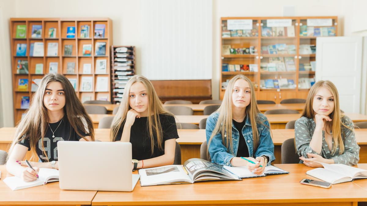 noile-planuri-cadru-pentru-liceu--criticate-de-consiliul-national-al-elevilor_81135400