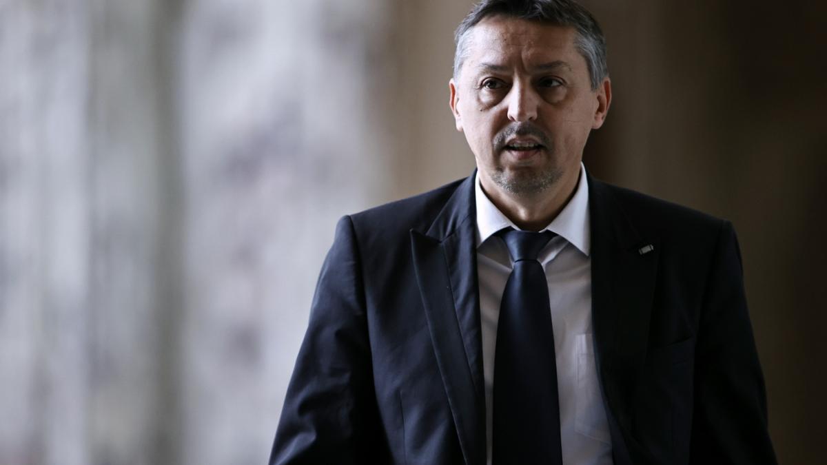 eu-am-inceput-public-acest-demers--asa-ca-e-normal-ca-eu-sa-il-inchei-ministrul-daniel-david-anunta-ce-se-schimba-de-ce-conteaza-si-cum-vrea-sa-repare-ce-nu-a-mers-de-zeci-de-ani_53268300