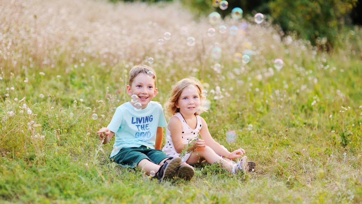 profesor-uimirea-stimuleaza-memoria-si-activeaza-curiozitatea-de-ce-copiii-au-nevoie-de-mirare-pentru-a-invata-si-a-se-dezvolta-sanatos-emotional_51253300