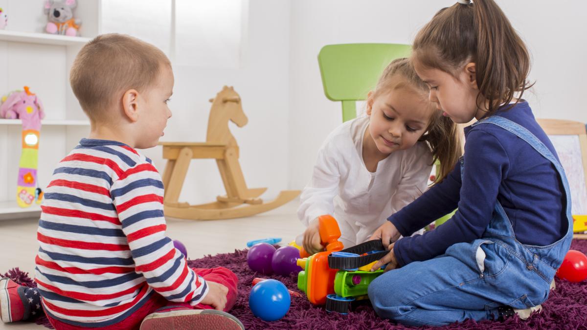 un-psiholog-ii-implora-pe-parinti-si-bunici-sa-evite-acest-tip-de-jucarii-pentru-copii-pot-afecta-creativitatea-si-autoreglarea_94702700