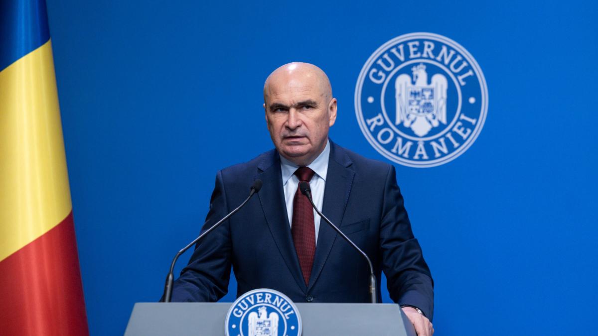 creste-norma-didactica-cu-2-ore-premierul-ilie-bolojan--anunt-pentru-profesori-statul-va-face-niste-economii-care-vor-fi-redirectionate-tot-catre-zona-de-educatie_00168500