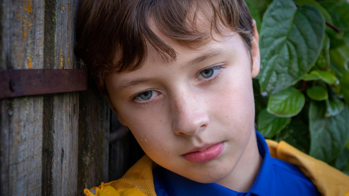 cercetarile-stanford-arata-ca-aceste-trei-tipuri-de-parenting-echivaleaza-cu-neglijarea-emotionala-copiii-lasati-de-capul-lor-in-mod-repetat-nu-se-simt-in-siguranta_28678000