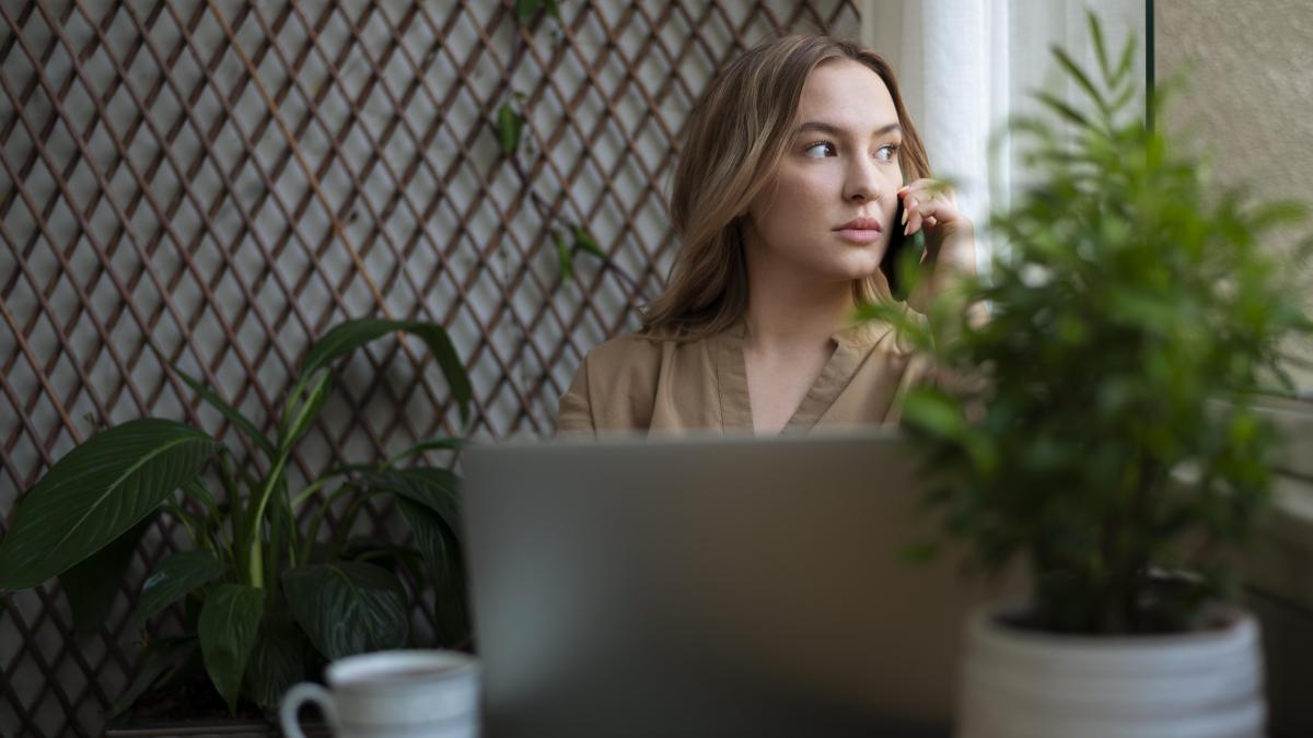 tot-mai-multi-romani-aleg-munca-part-time-de-acasaoportunitati-fara-experienta_34442500