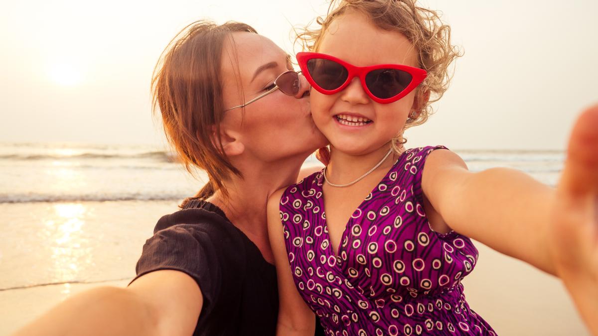 specialistii-in-educatie-sustin-ca-parintii-care-aplica-aceste-principii-cres--fara-efort-copii-care-nu-au-nevoie-de-tipete-sau-pedepse-ca-sa-se-poarte-frumos_73516300