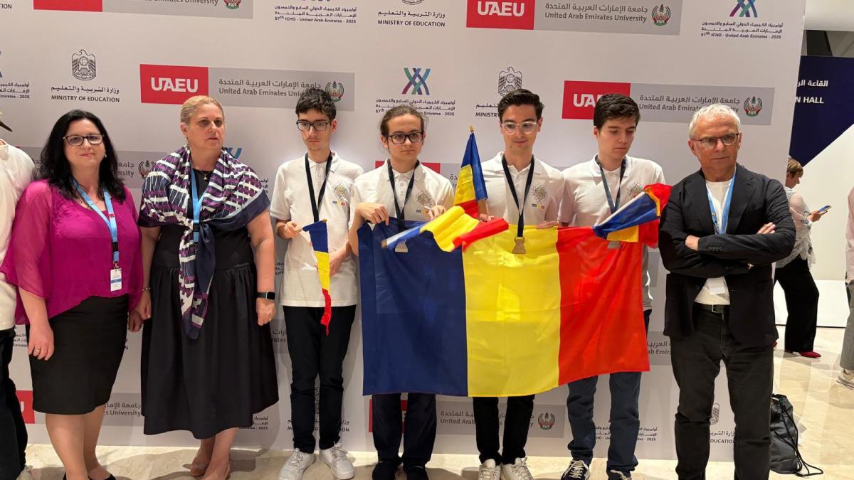 a-luat-aurul-la-olimpiada-internationala-de-chimie--dar-viseaza-sa-salveze-vieti-in-romania-povestea-lui-matei-ursachescu_13351300