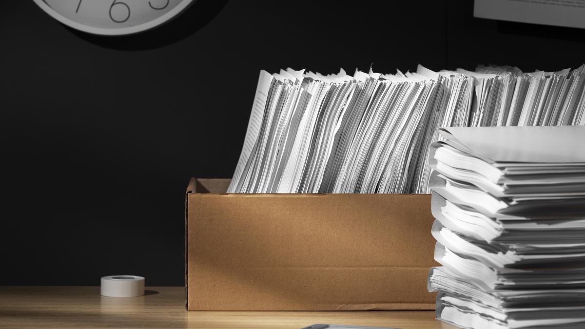 debirocratizare-ministerul-educatiei-cere-propuneri-de-la-elevi--profesori--angajati-din-scoli-si-cercetatori_53140600