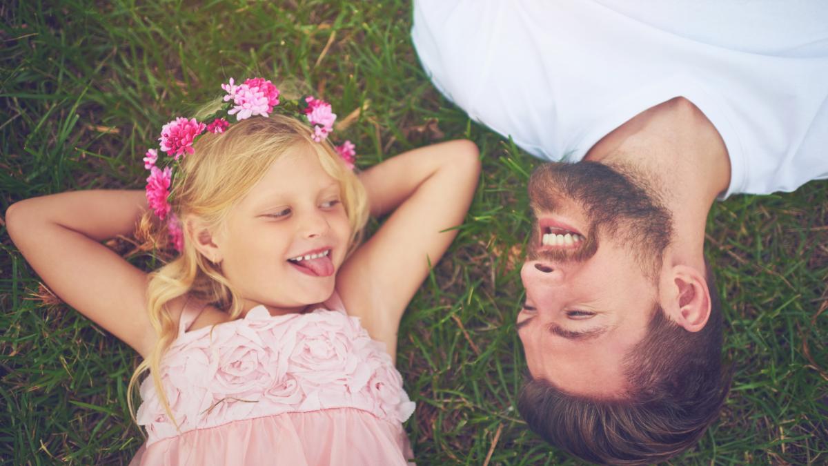 parintii-copiilor-rezilienti-au-aceste-5-obiceiuri-zilnice-extrem-de-eficiente-ce-fac-diferit-fata-de-ceilalti-si-cum-reusesc-sa-le-dezvolte-forta-interioara_05934300