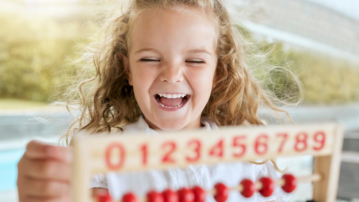 dovedit-stiintific-copiii-mostenesc-inteligenta-de-la-acest-parinte-concluziile-unui-studiu-de-amploare_37862400