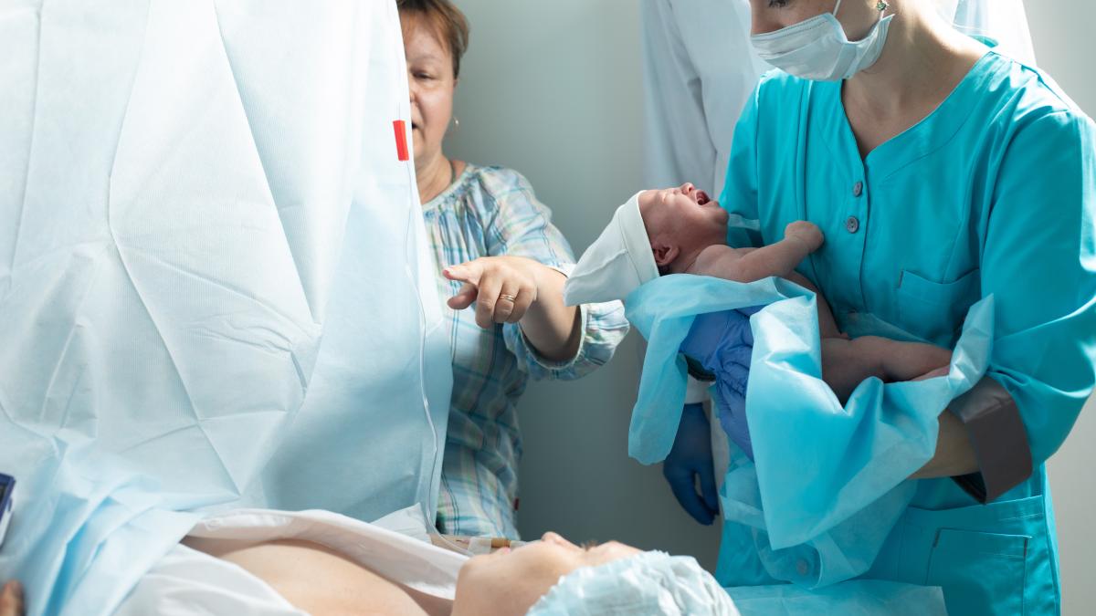 cum-a-fost-inventat-testul-apgar-povestea-anestezistul-care-a-decis-sa-examineze-nou-nascutii-la-un-minut-dupa-nastere_18062800