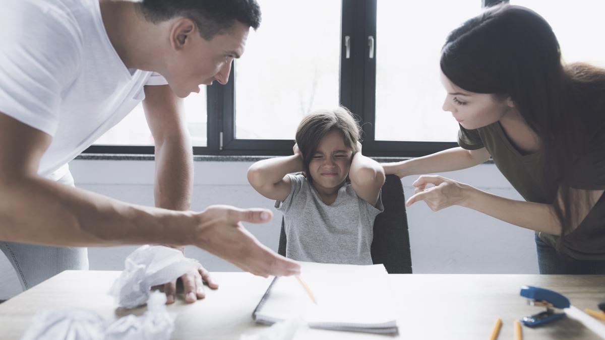 un-cuvant-amuzant-care-te-poate-ajuta-sa-nu-mai-tipi-la-copilul-tau-da-exista-parintii-spun-ca-functioneaza--expert-parenting-ii-ia-prin-surprindere_37771200