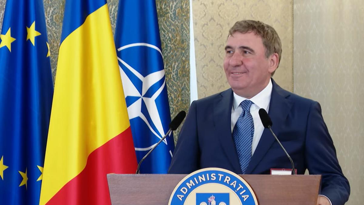 gheorghe-hagi-a-devenit-bunic-fiul-sau-ianis-si-sotia-lui-elena-au-pasit-in-lumea-parintilor_72521500