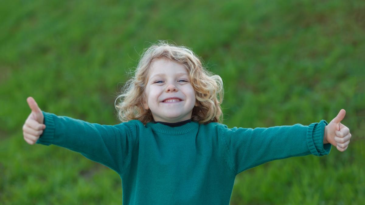 cum-construim-stima-de-sine-a-copiilor-prin-cuvintele-zilnice_84310200